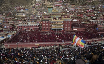 Chùm ảnh Pháp hội Truyền thống Tâm linh Tây Tạng tại Tứ Xuyên
